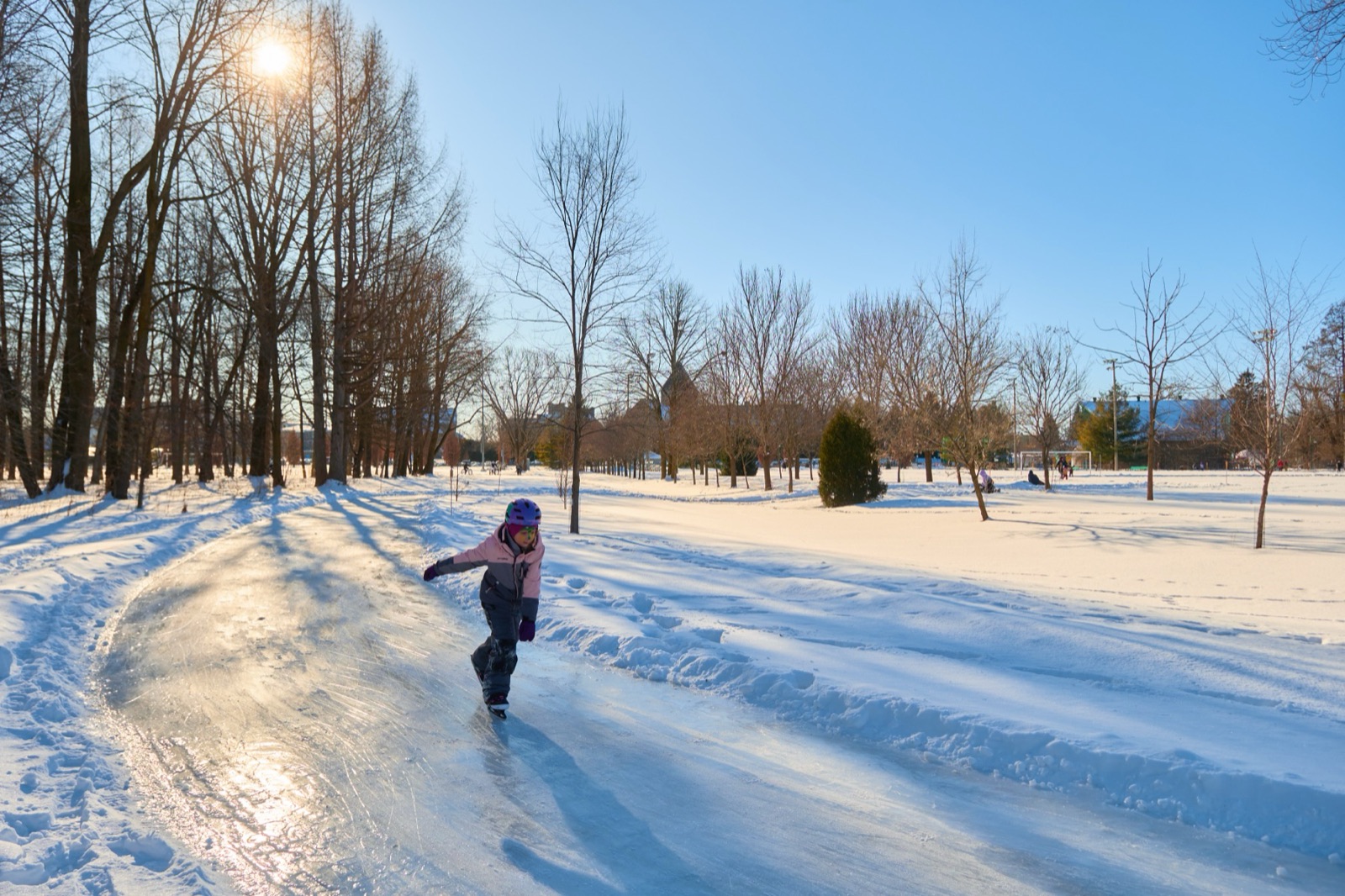 Patinage au parc, l'hiver